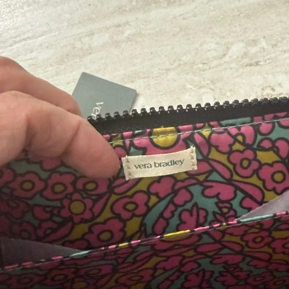 Quilted Black large women’s wallet ..Vera Bradley 
NWT ..authentic - Picture 6 of 6